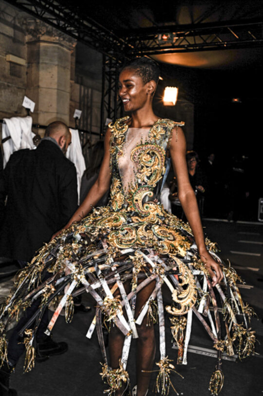 Backstage Guo Pei Parigi